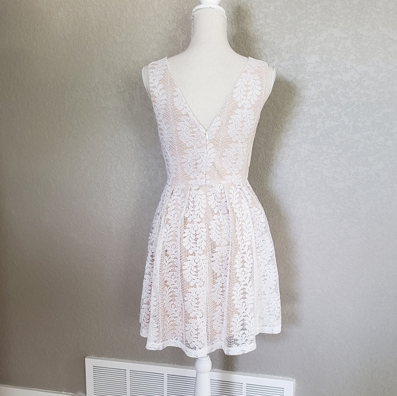 Lulu's All of my Heart white skater dress lace size Small - Picture 10 of 13
